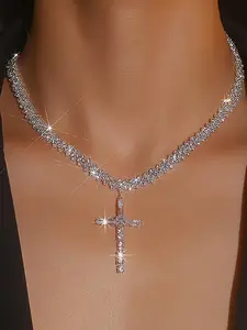 Women's Elegant Rhinestone Decorated Cross Pendant Necklace, Exquisite Trendy Pendant Necklace, Chic Jewelry As Gift for Girlfriend, Gothic Cross Design