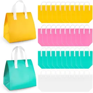 40 Insulated Takeaway Bags Insulated Food Bags Suitable for Coffee Milk Tea Takeaway Dinner Fresh Seafood Hot and Cold Food Suitable for Restaurants Retail Stores or Picnics BBQ (Four Colors)