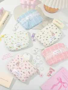 Large Capacity Quilted & Floral Makeup Bag, Zipper Pouch Cosmetics Organizer, Cute Lace Design, Perfect Bridesmaid Gift, Travel & Toiletries, Handheld Cosmetic Pouch