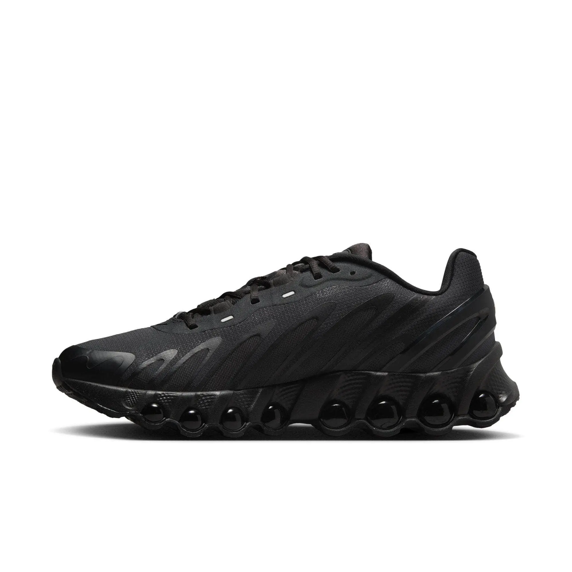 NIKE Air Max Dn8 Men's Sneakers, Lightweight Breathable Mesh Casual Trainers with Dynamic Air Cushioning, Casual Trainer Shoes, Sneakers Trainer