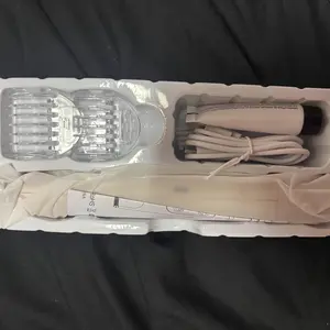 Product Review of Akunbem Bikini Trimmer for Women, Electric Shaver and Razor Rechargeable 2-in-1 Body and Facial Epilator, Dual Heads for Painless Trimming of Pubic Hair, Face, Underarms and Legs, IPX7 Waterproof. Christmas Gift New Year Gift Shaving Grooming from s**a