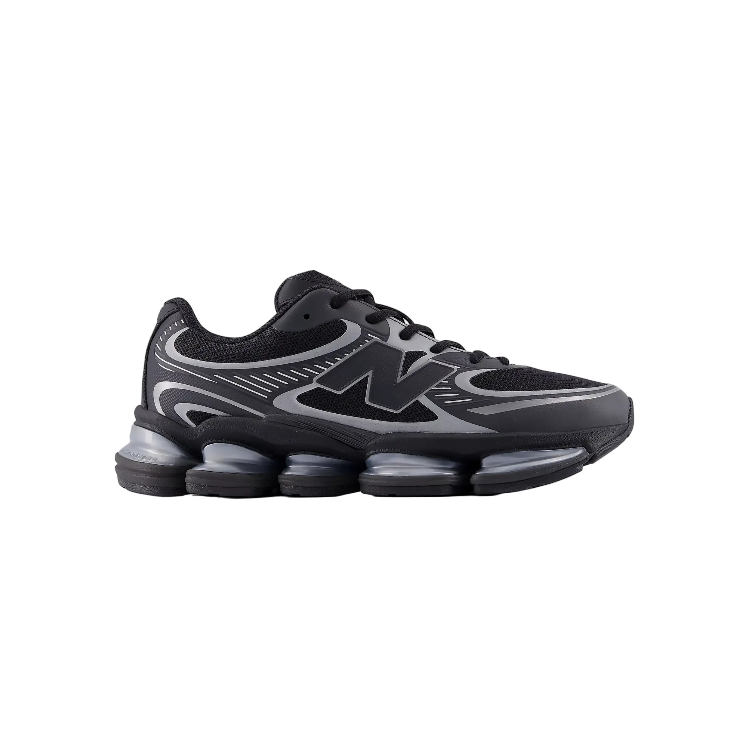 New Balance 2000 - Black/Metallic Silver