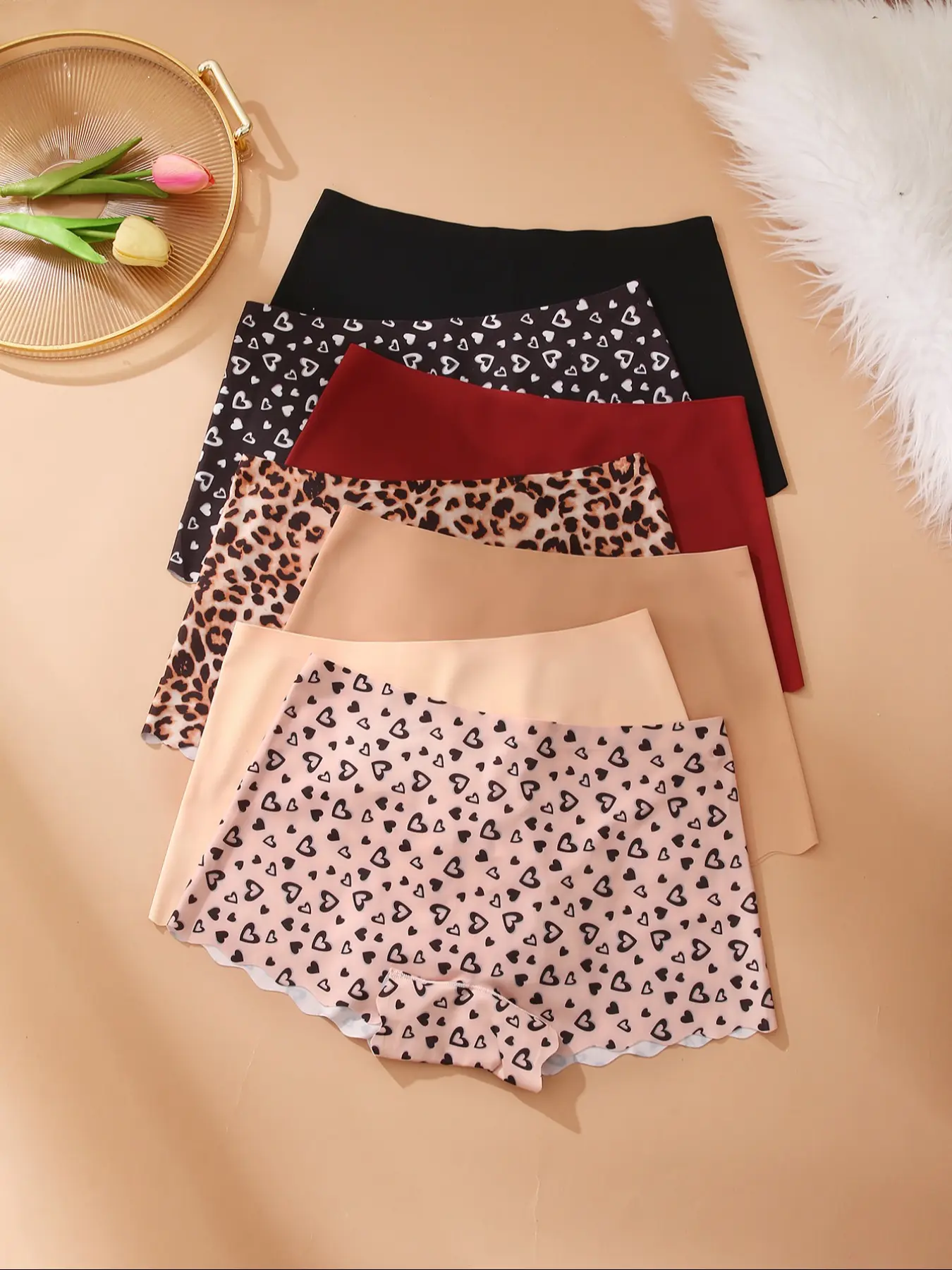 Women's Leopard Print Heart Pattern Casual Shorts, Slim Fit Mid Waist Ice Silk Yoga Pants, All Season Ladies Underwear Set, Solid Print Shorts, Fashionable Summer Shorts