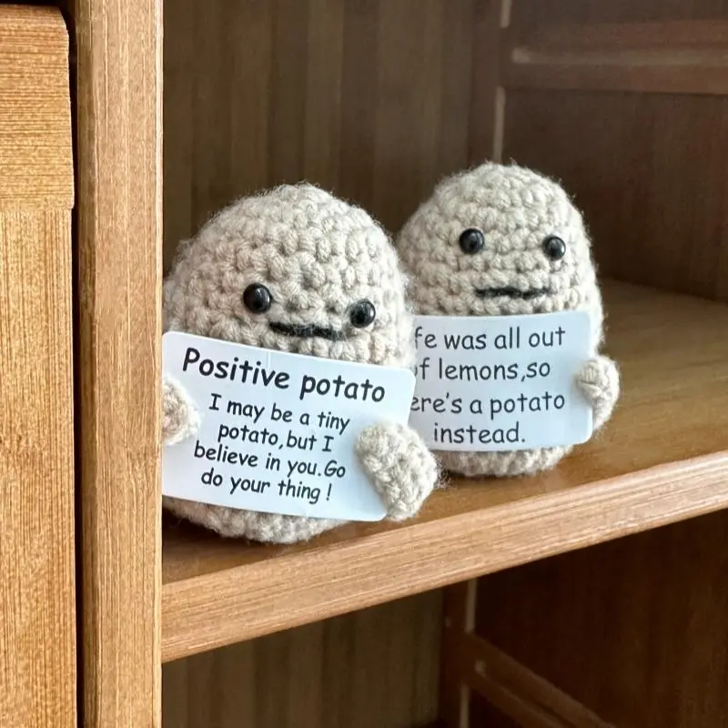 Handmade Craft Mini Tightly Knitted Wool Yarn Uplifting Crochet Potato Dolls, Cute Won’t Shed Fade-Resistant Stuffed Plushies, Emotional Support Toy with Heartfelt Card, Christmas Stocking Stuffers, Class of 2025 Graduation Gift for Her