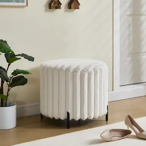 22.05"Wide Upholstered Round Pouf Ottoman Foot Rest with Black Metal Legs,Faux Fur Footstool for Living Room Bedroom Entryway. Beige