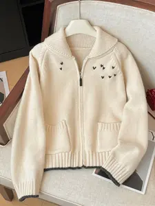 Fashion Women's Cardigan with Heart Pattern, Pocket Design, High Elastic Knit, Zipper Closure for Fall & Winter, Classic Warm Coat for Casual