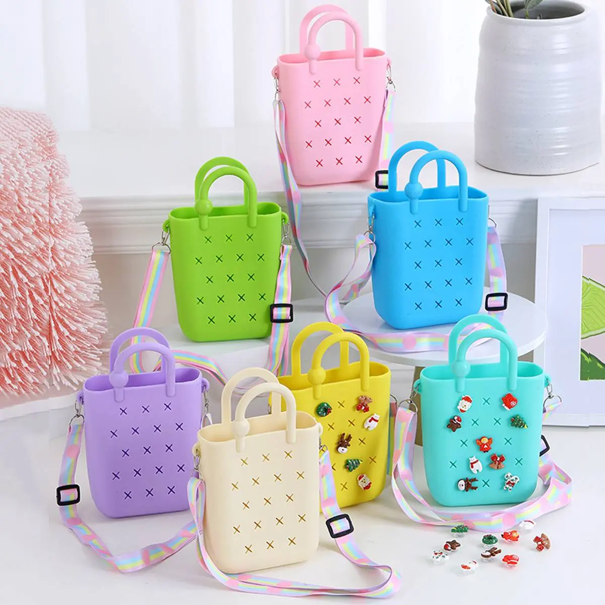 Soft Silicone Mini Bucket Bag for Women, DIY Customizable Tote with Hole Pattern for Collectibles, 2-in-1 Waterproof Crossbody, Easy to Rinse for Beach & Pool Use, Mini Tote, Casual Handbags, Double Handle, Cute, Do Not Wash, Holiday, Open, Open Top, Easy