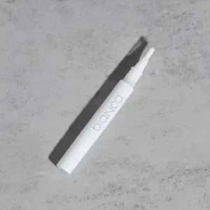 Bianca Bright Advanced Whitening Pen Quick Touch-Up Mint Formula for Surface Stain Removal Compact Travel-Ready Peppermint Finish Oral Cosmetic Teeth Brightener Daily