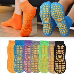 7 Pairs Random Delivery Non-Slip Yoga Socks, Pilates Sports Dance Jumping Trampoline Floor Colorful Mid-Calf Socks