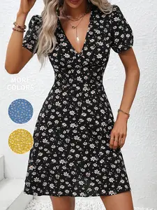 Women's Frenchy Style Ditsy Floral Print Puff Sleeve V Neck Slim A Line Dress, Boho Romantic Short Sleeve Zipper Back Short Dress for Beach Vacation Holiday, Summer Outfits 2024, Ladies Summer Clothes