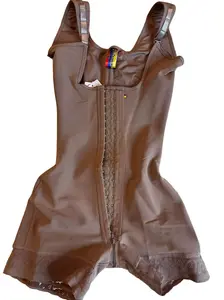 Fajas Postquirurgicas Stage 3 Faja Post-OP MC037 BBL & Lipo, Padded Straps, Waist Shrinking Effects Con 3 Varillas, Con Effecto de Gluteos Invisibles