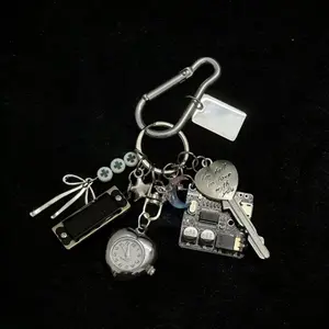 Handmade vintage keychain Metal pocket watch backpack pendant Creative mechanical elements ornament Couple style gift keychain