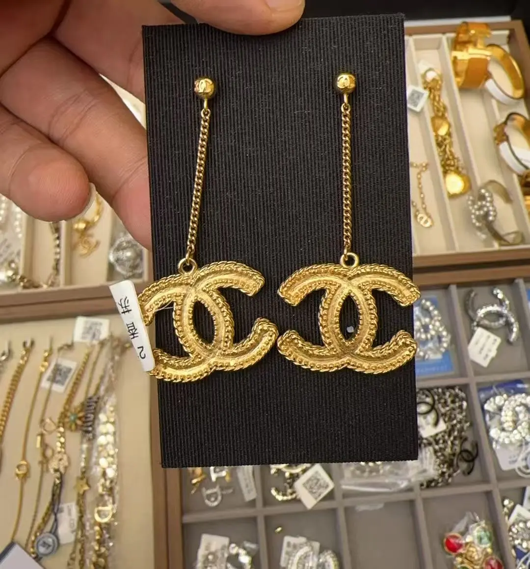 Pre-owned H5 Chanel Gold Double C Drop Earrings BZ0606010