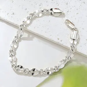 Silver Polished Oval Cuban Link Bracelet, Chunky Flat Curb Chain Wrist Bracelet, Waterproof Tarnish Resistant Stainless Steel Minimal Stackable Bracelet Jewelry for Women Daily Wear