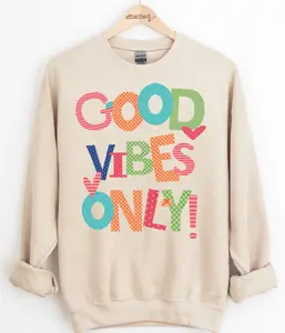 Good Vibes Only Graphic Top