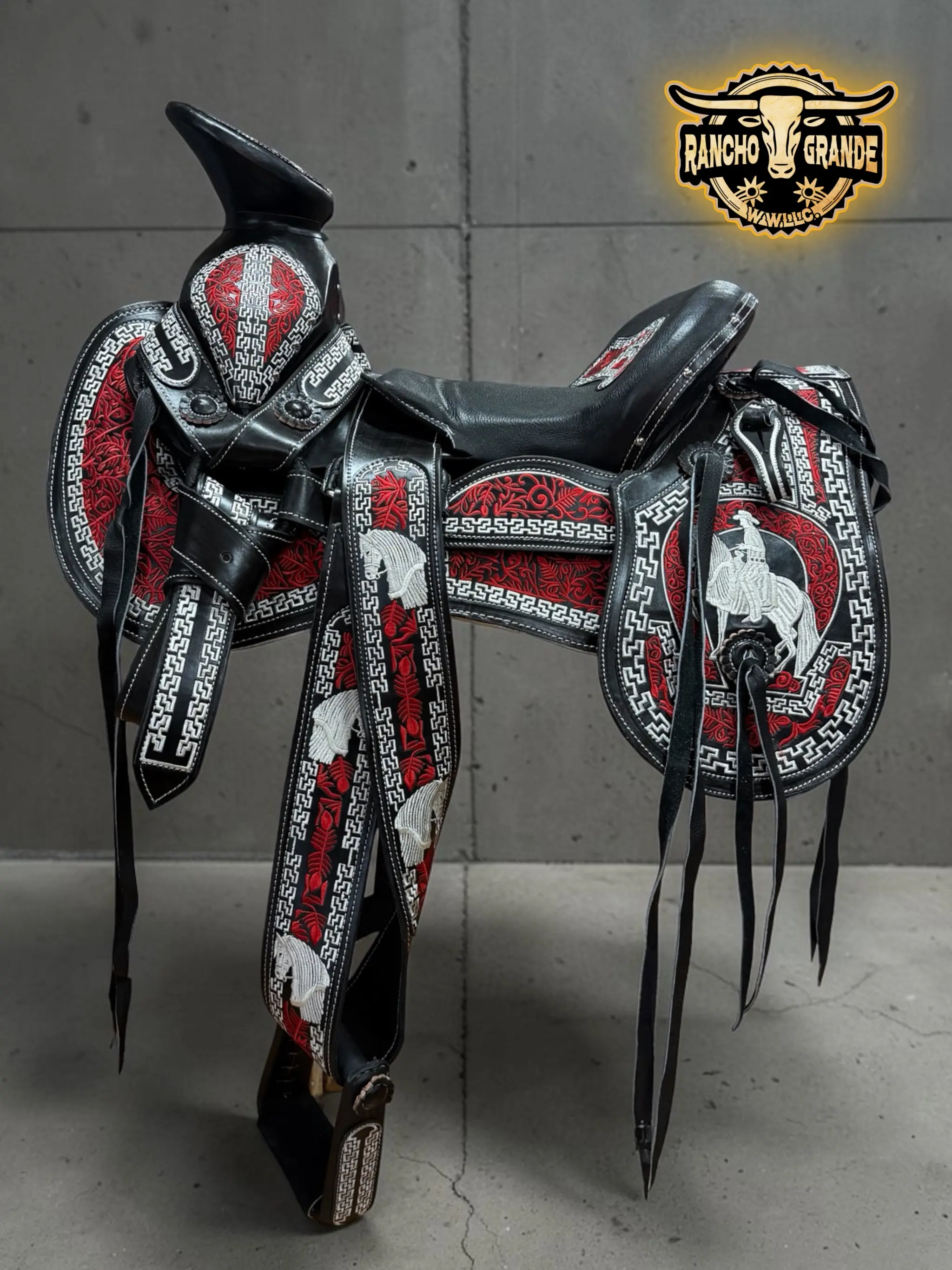 15" Montura para caballos / Silla de Caballo / Saddle Horse