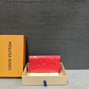 Pre-owned Louis Vuitton Patent Shoulder Bags 7.8'' R14359 Shoulder Bag C14309402013 0409 T1 Qiqi