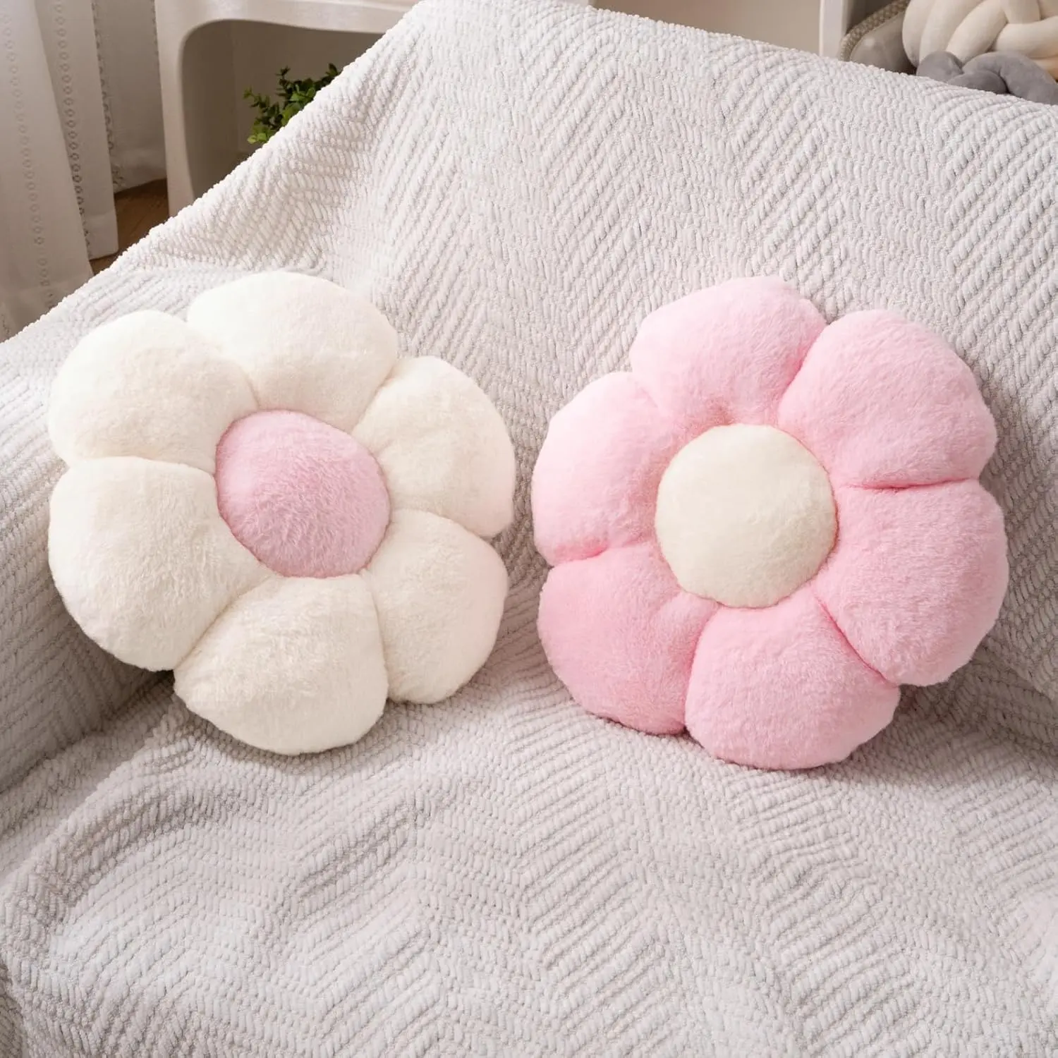2 count Flower Floor Pillow, Daisy Flower Shaped Pillows Set, Cute Pink Throw Pillow Daisy Preppy Room Decor Decorative Throw Pillows Cushions for Girls Bed Couch Decor (White & Pink, 15 INCH)
