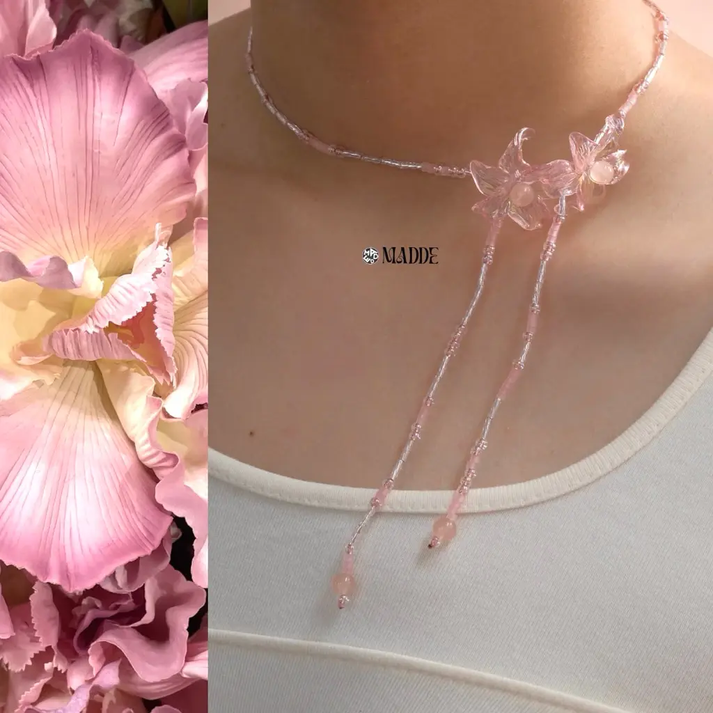 [NEW] Sparkling Crystal Beaded Flower Necklace, Handmade Floral Charm Jewelry, Aesthetic Summer Necklace, Gift for Her