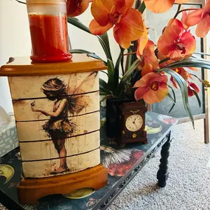 Jewelry box