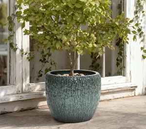 LuxenHome 13.98" Round Ceramic Planter, Textured Glossy Green