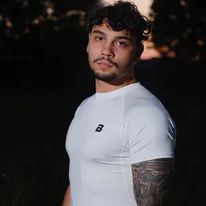 BULKI COMPRESSION TEE(Model is wearing a large 5’10” 165 pounds)