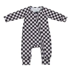 LR0655--baby clothes Black and white checker zipper sleeper