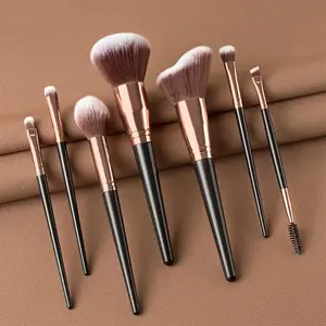 Professional Makeup Brush Set, 7-Piece Aluminum Frame, Essential for Foundation, Blush, Eyeshadow, Perfect for Women's Beauty Routine