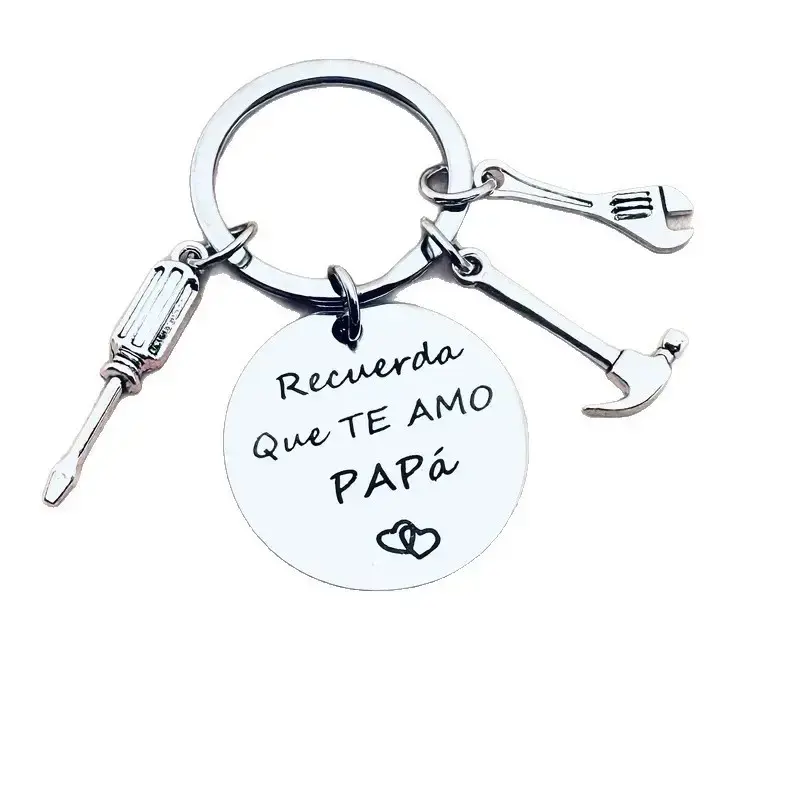 Men's Stainless Steel Laser Engraved Metal Plate Keychain - Personalized "Recuerda Que Te Amo Papa" Message, Mini Tool Charms, Rust-Resistant EDC Gear, Best Dad Engraving Pick, Keychains for Backpacks, Compact Durable Father's Day Gift, Best Dad Engraving