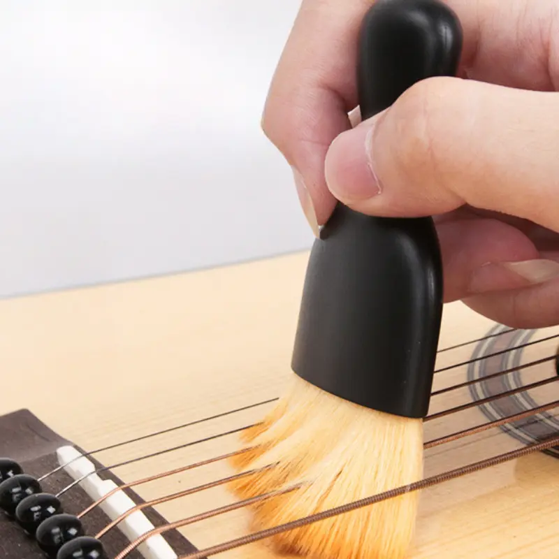 1 Black Instrument Cleaning Brush, Soft Bristles with Ergonomic Handle, Suitable for Guitar, Guzheng, Violin Dust and Dirt Removal, String Instrument Maintenance Accessory, High-Quality Design, Comfortable Grip