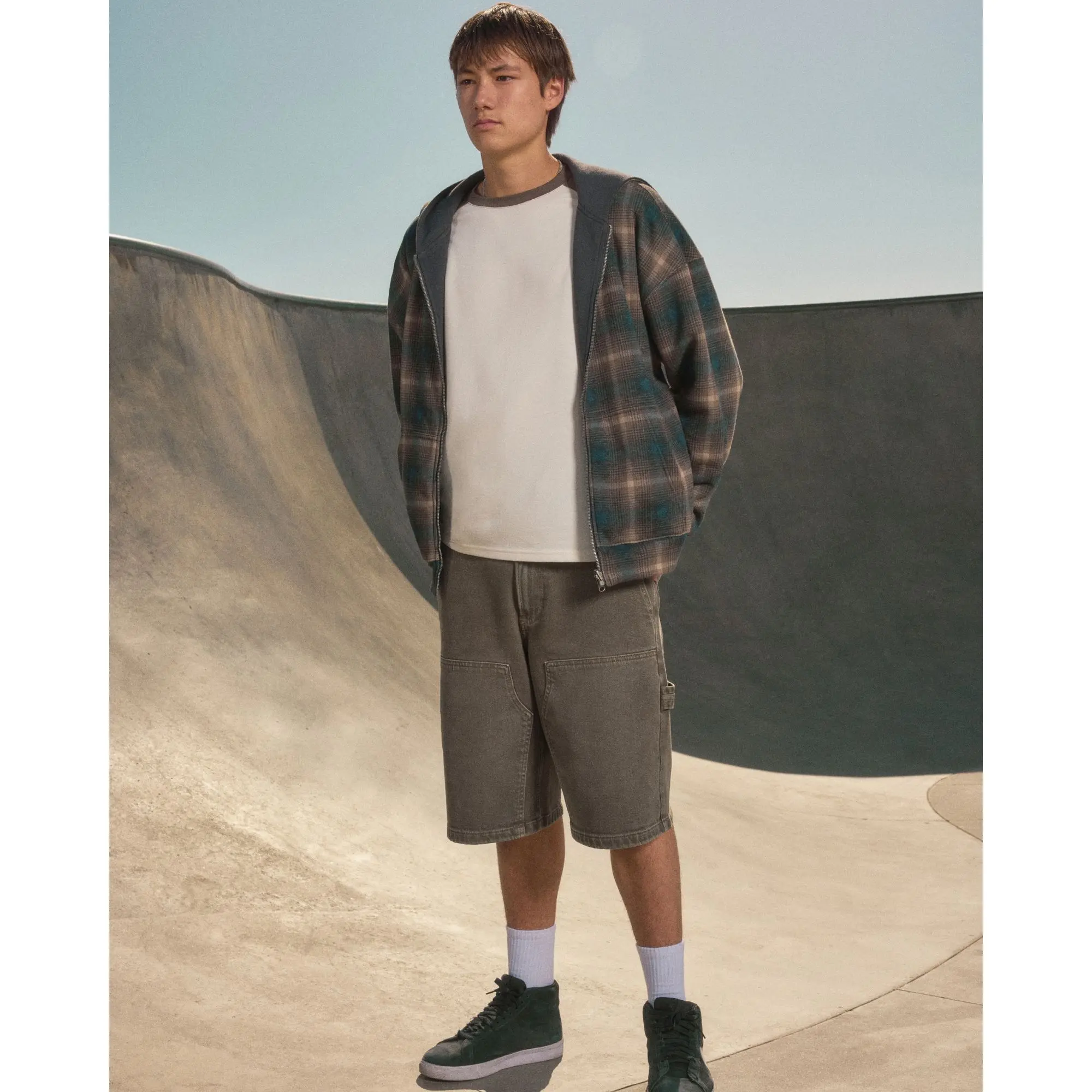 Hollister Low-Rise Baggy Jean Shorts