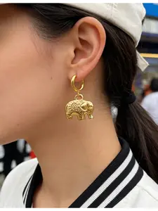 European and American style fashion pendant earrings, versatile round hoops, 18K gold, women's simple earrings, suitable for daily life, parties, casual and business occasions