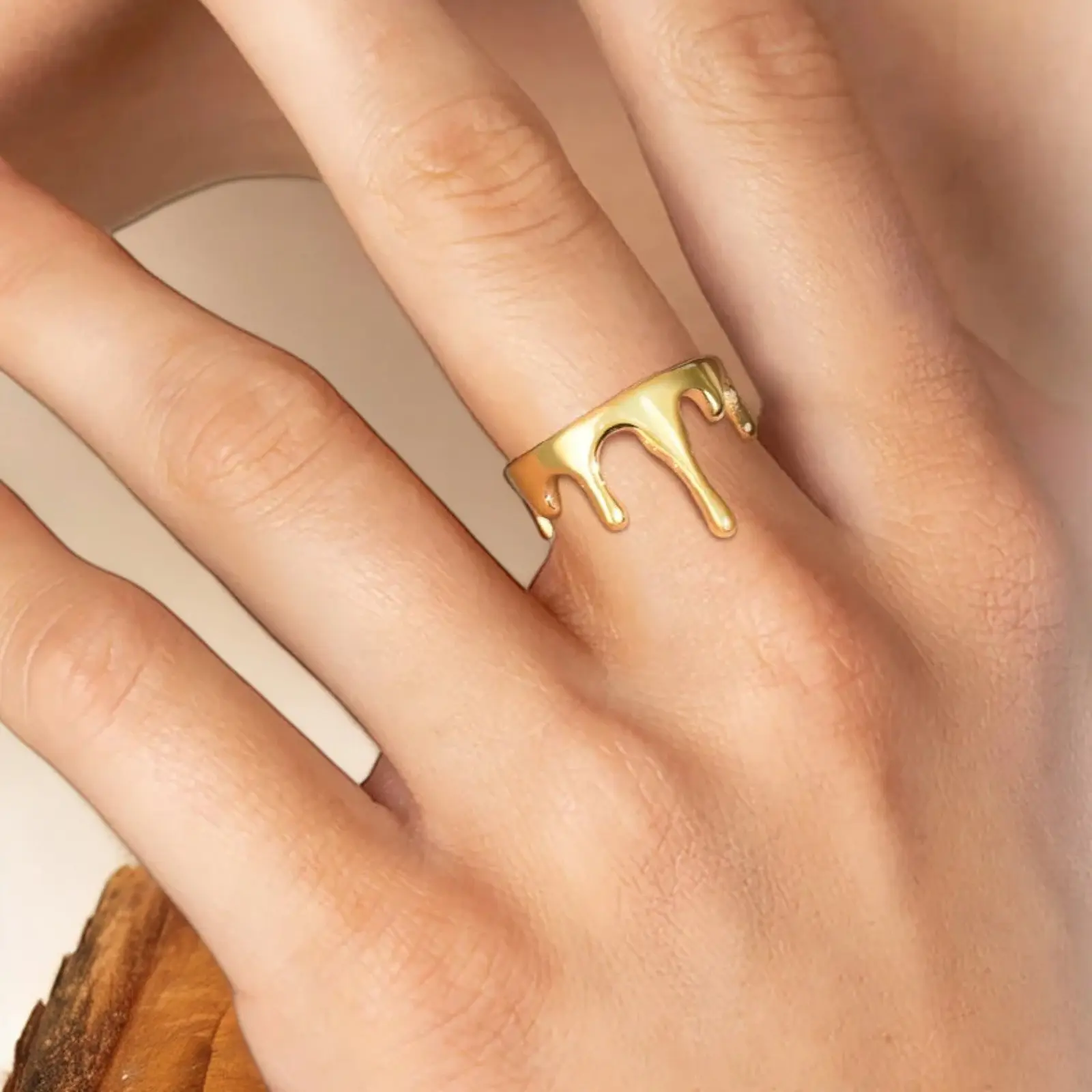 modmints Handcrafted Dripping Design Elegant Artificial Gemstone Ring - Women's Small Statement Elegant Ring, Unique Accessory for Daily Wear,summerwins