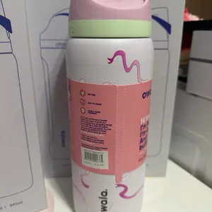 Owala Urban Outfitter Exclusive Tied And True Pink Bows Bottle 32oz