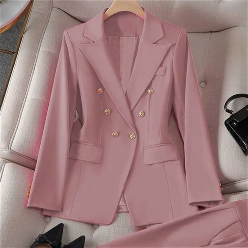 Pink-Suit