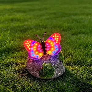 Solar Garden Decor Light, LED Butterfly Statue, Outdoor Patio Decoration, Butterfly Theme Lantern, Gardening Gift for Women, Mothers, Grandmothers, Solar Garden Lanterns