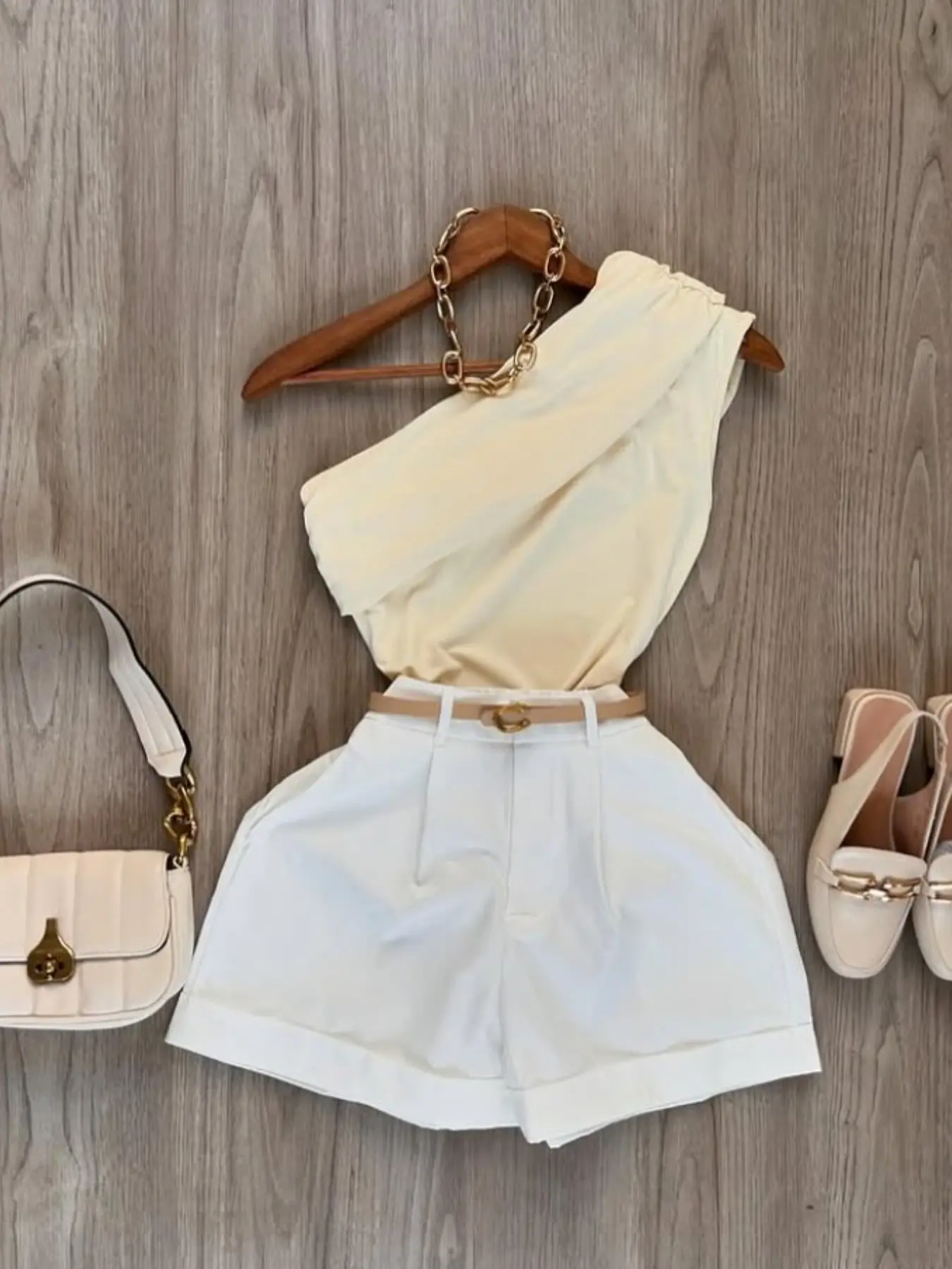 New Summer Spring Elegant Chic Commuter High-Waisted Slimming Set, One-Shoulder Top + Rolled Hem Short Pants Two-Piece Women's Clothes