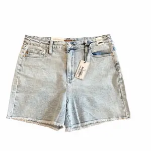 Judy Blue White Wash Denim Shorts with Frayed Hem and Classic Fit