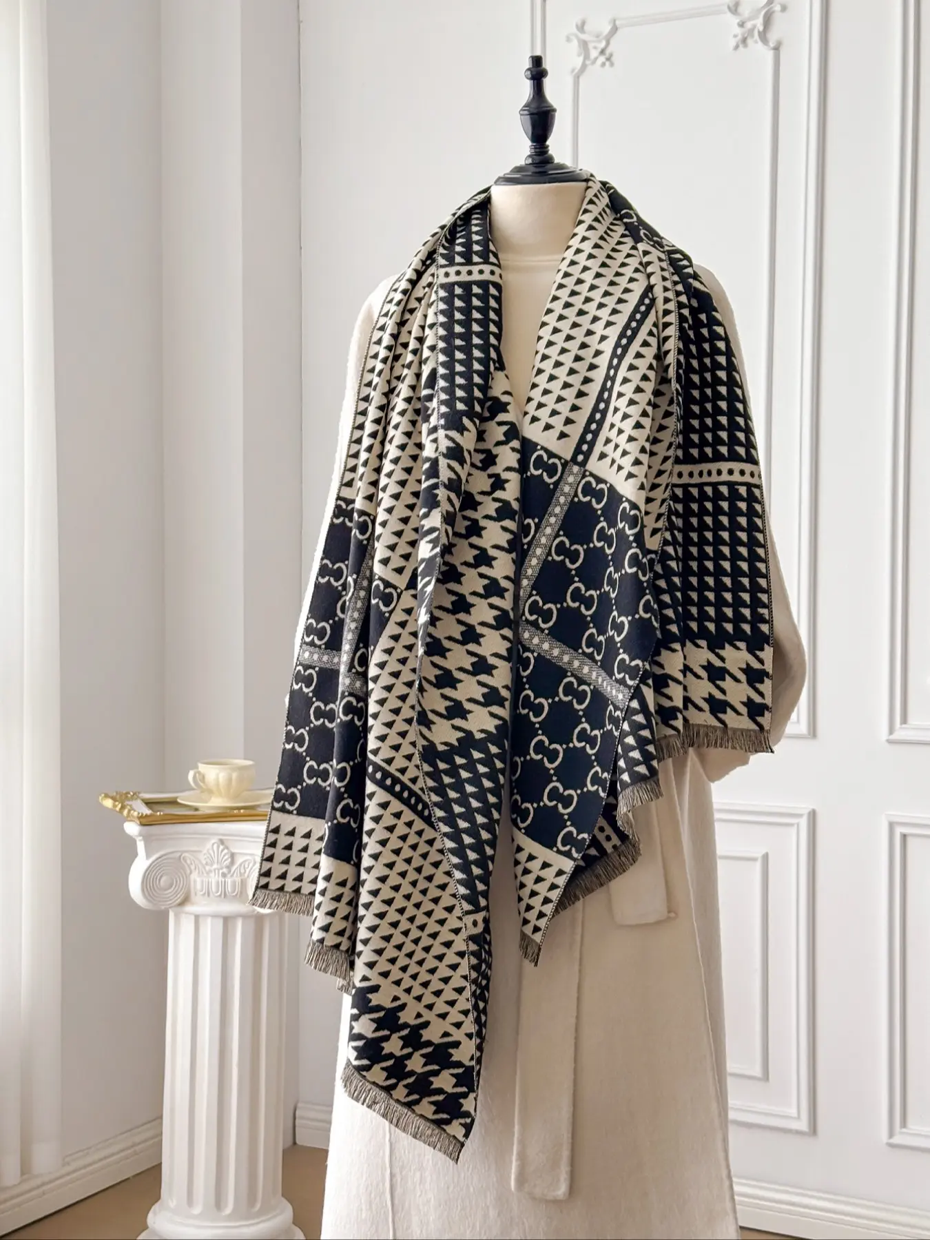Women's Autumn Winter New Letter Quilted Pattern Faux Wool Scarf, Luxurious Soft Warm Fashion Versatility, Cute Style