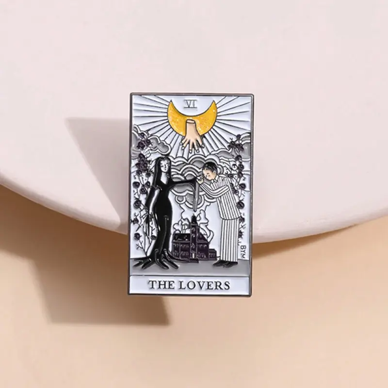 Tarot Couple Alloy Brooch Pin, Cartoon Movie Badge, Tarot Couple Decoration Accessory, Perfect Gift for Friends, All Seasons Wear, Love