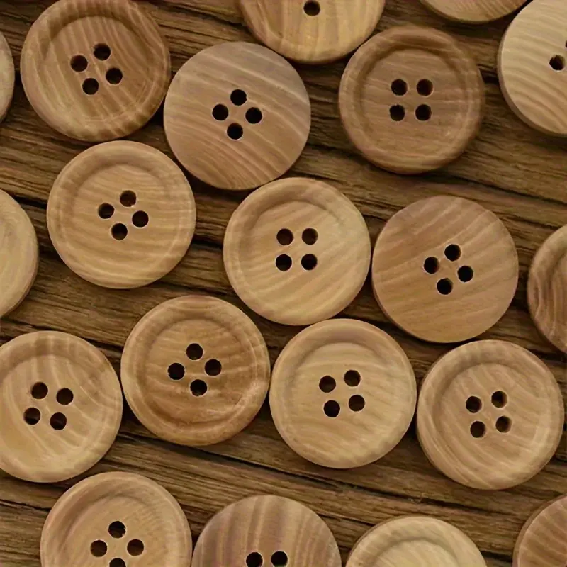 Set of 50 Natural Wood Buttons with 4 Holes, Button Closure, Sizes: 1.5cm/0.59inch, 2.0cm/0.79inch, 2.5cm/0.98inch, Plain Buttons Contrast - Perfect for Sewing Accessories, Sewing Supplies and Clothing