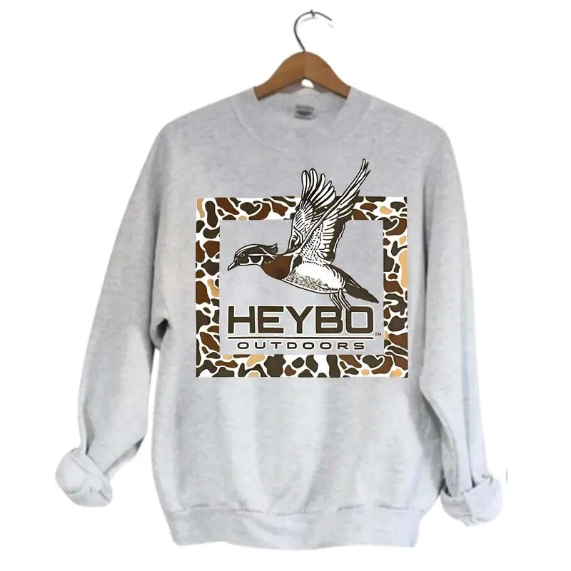 HEYBO Outdoors Phesant Ducks Graphic Sweatshirt, Stylish Camo Duck Design for Hunting Enthusiasts, Unisex Casual Quote Shirt for Men and Women