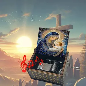 1pc The Virgin Mary and Jesus Christ Wooden Hand-Cranked Music Box, You Are My Sunshine Music, Holiday Music Box Gift for Family and Friends, Ideal for Birthday Gift, Home Decor Item, Christmas Gift, Thanksgiving Gift