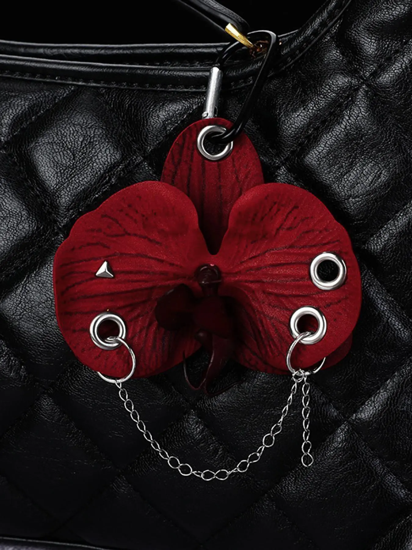 Butterfly orchid pendant, chain decoration design, niche design exquisite style practical texture hanging accessory, Bag Charms, Purse Charms For Handbags, lightweight and easy to carry, can be used as a bag hanger and keychain