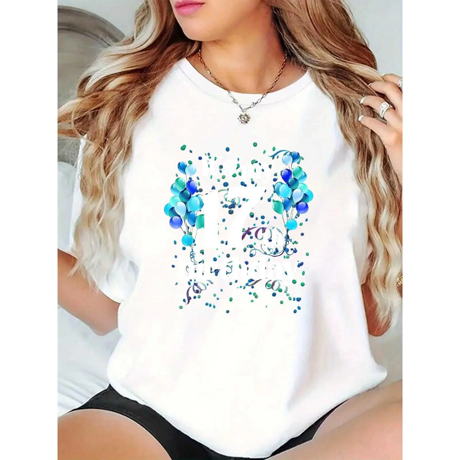 Women's 17th Birthday T-Shirt, Colorful Balloons Print Casual Short Sleeve Tee for Girls Teens Birthday Party Celebration, White