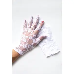 Gracie Lace Gloves - White