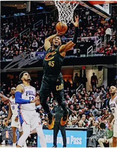 Donovan Mitchell Cleveland Cavaliers Autographed 8" x 10" Dunk in Black Photograph - Fanatics Authentic Certified