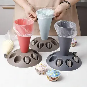Cake Decorating Bag Stand Holder, Plastic Pastry Bag Support, Bakery Accessories, Baking Supplies, Pastry Decorating Tools, Cake Decoration Kit, 8 Slot Icing Nozzle Rack, Pastry Decorative Kit