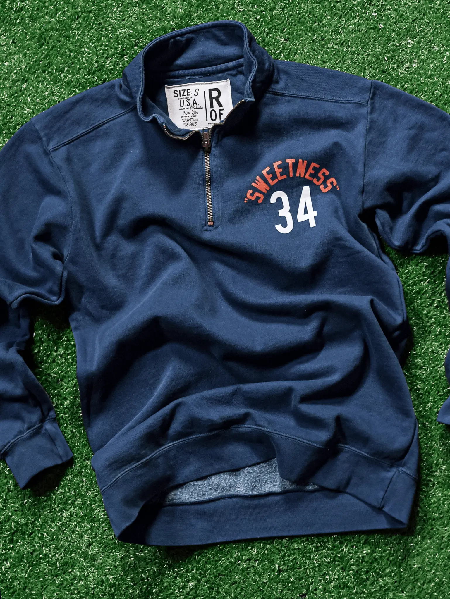 Men's Navy Quarter-Zip Longsleeves Sweatshirt - Officially Licensed Walter Payton #34 Chicago Heart Celebrity-Inspired Graphic Top with Zipper Detail, Celebrity-Inspired Graphic Sweatshirt