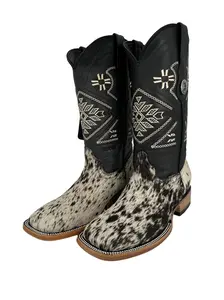 Rock'em Women's Cow Hair Boots Size: 8.5 *AS SEEN ON IMAGE*